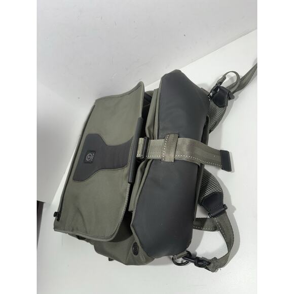 TUMI T-Tech Bag Olive Convertible Ballistic Messenger Bag Padded Backpack - Picture 11 of 12